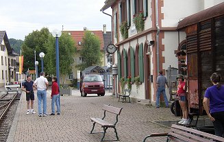 Fred's descendents visit the Kandern Train Station 2003